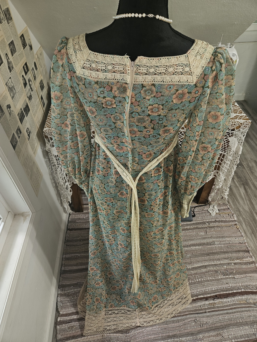 Gunne Sax by Jessica Black Label Sunflower Dress - Picture 5 of 8